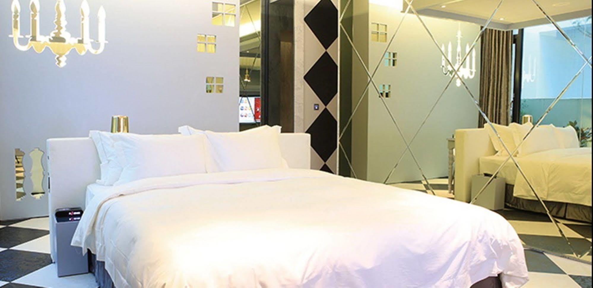 All-Ur Boutique Motel-Hsin Chu Branch Хсинчу Сити Екстериор снимка
